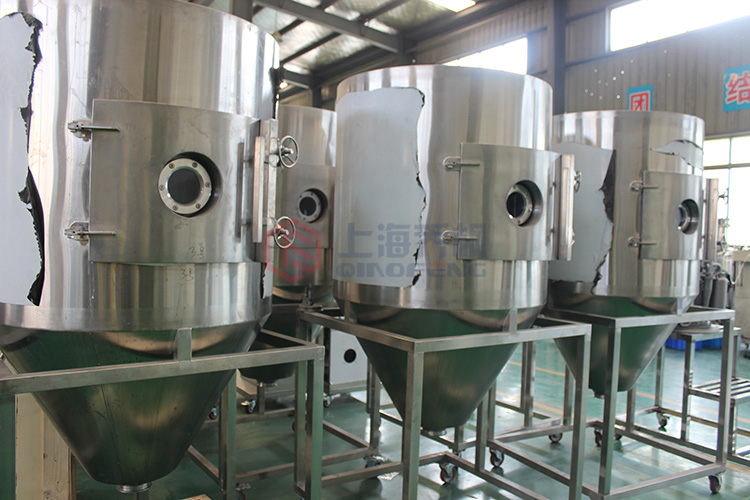 小型噴霧干燥機跑粉現(xiàn)象嚴重的問題？